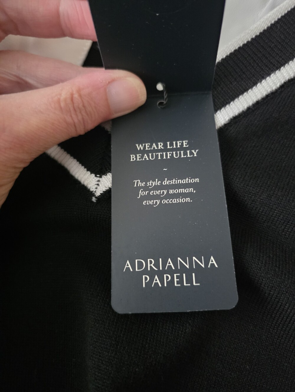 NWT Adrianna Papell Tipped V-Neck Twofer Sweater Black Size 1X - Picture 3 of 10